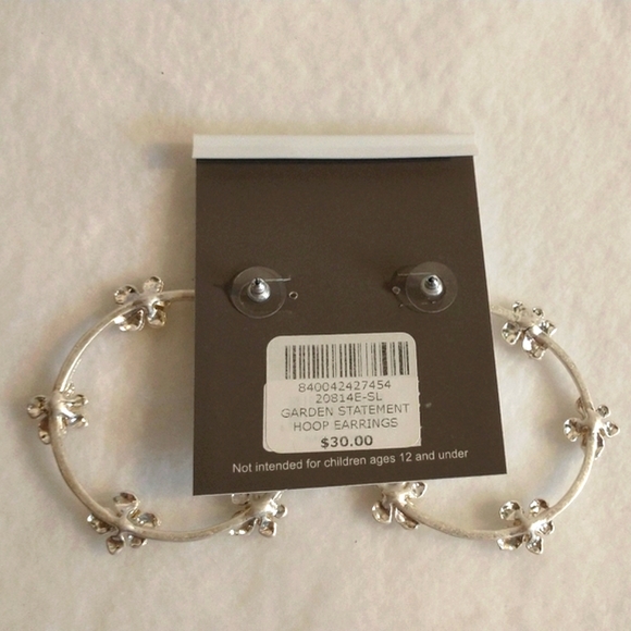 NWT Canvas Garden Floral Hoop Statement Earrings - Picture 2 of 5